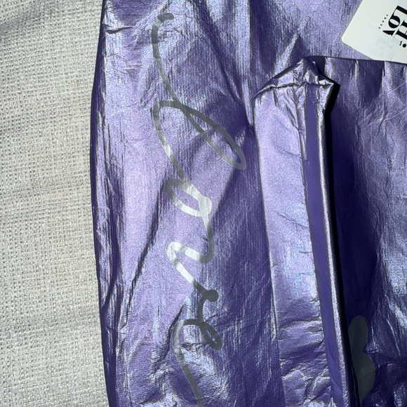 Hi, Love Set of Two Lilac Pouches - Picture 3 of 6